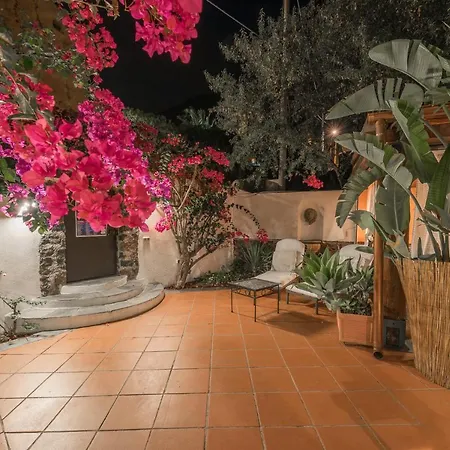 Mariella Pittorino - In Bed & Breakfast Leni